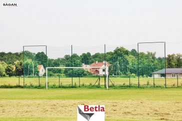  Siatka ochronna na ogrodzenie boiska piłkarskiego 