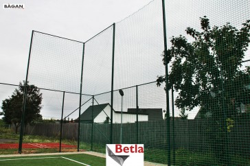  Sznurkowe ogrodzenie na boisko szkolne i obiekty sportowe 